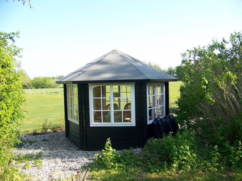 PAVILLION in en riuning